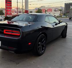 دۆج چالنجەر